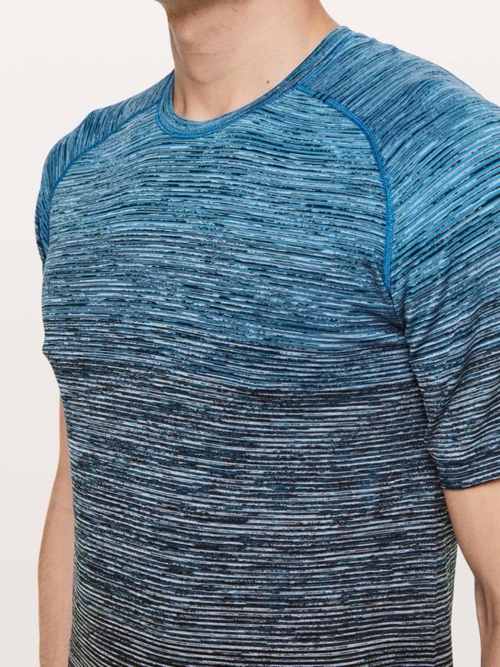 Lululemon Metal Vent Tech Short Sleeve
Baltic Blue / White / Black / Black L
